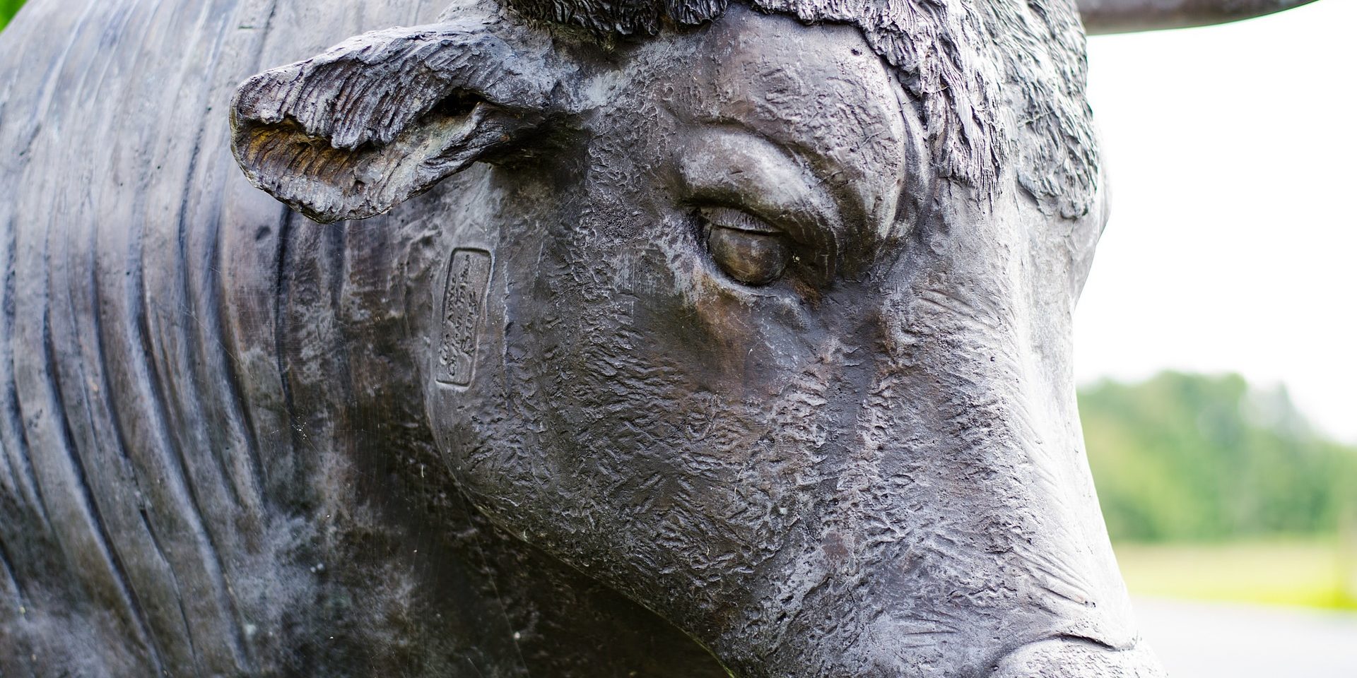 statue-2905489_1920
