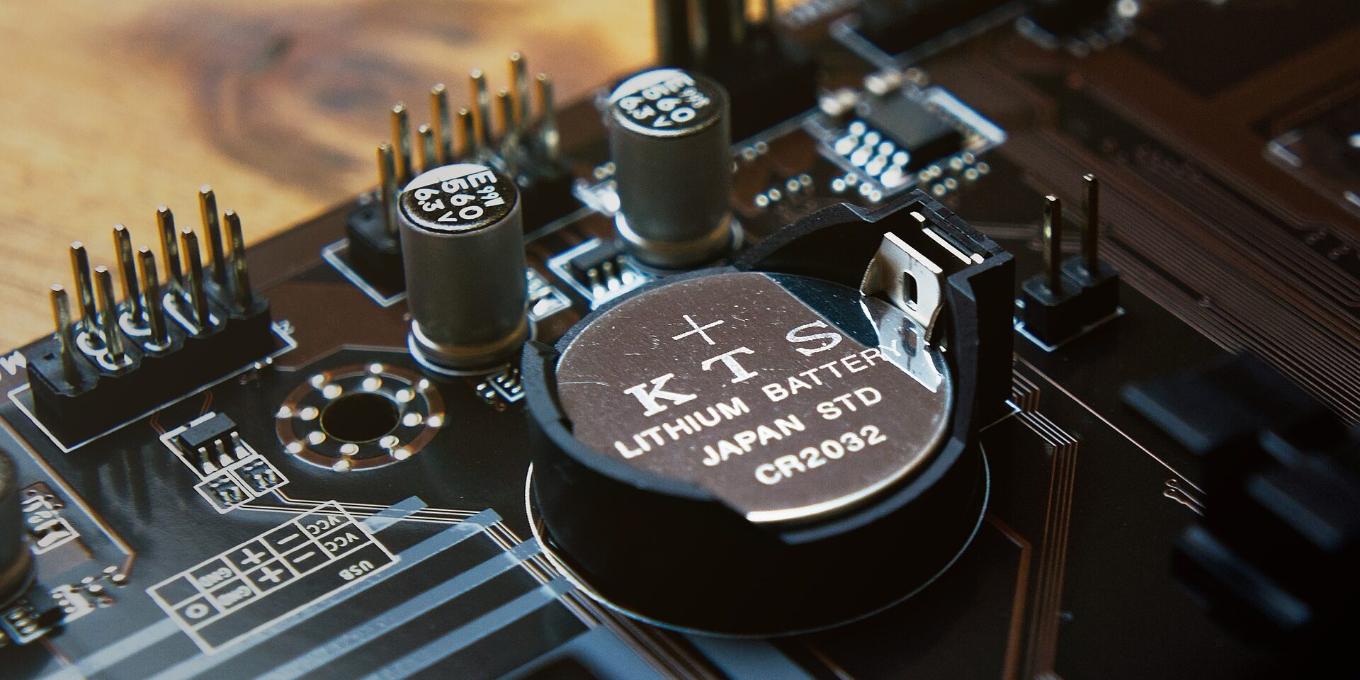 button-4927935_1920
